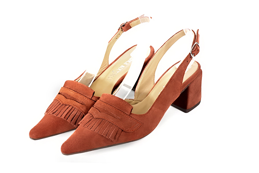French elegance and refinement for these terracotta orange dress slingback shoes, 
                available in many subtle leather and colour combinations. Fans of originality will appreciate the fringes and the "Offbeat Rock" side.
To be personalized or not, with your materials and colors.  
                Matching clutches for parties, ceremonies and weddings.   
                You can customize these shoes to perfectly match your tastes or needs, and have a unique model.  
                Choice of leathers, colours, knots and heels. 
                Wide range of materials and shades carefully chosen.  
                Rich collection of flat, low, mid and high heels.  
                Small and large shoe sizes - Florence KOOIJMAN